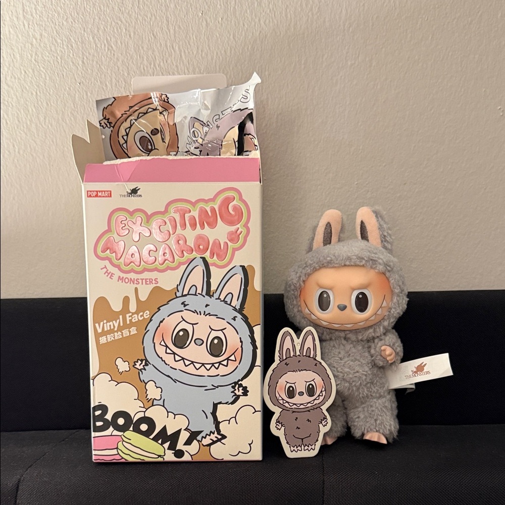 Pop Mart Exciting Macaron Vinyl Face Labubu - Gray Sesame Bean